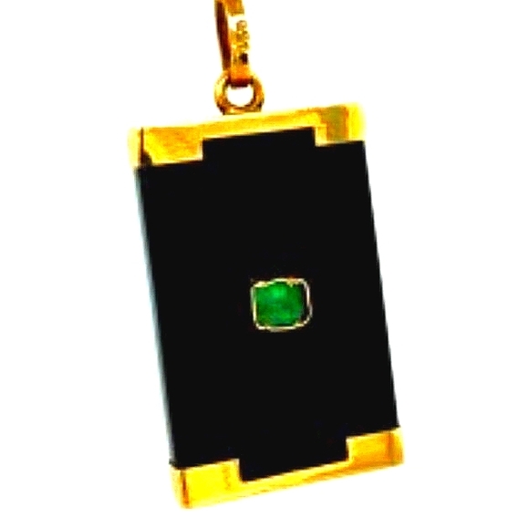 18K Emerald Art Deco Black Onyx Pendant set in Heavy Solid Yellow Gold